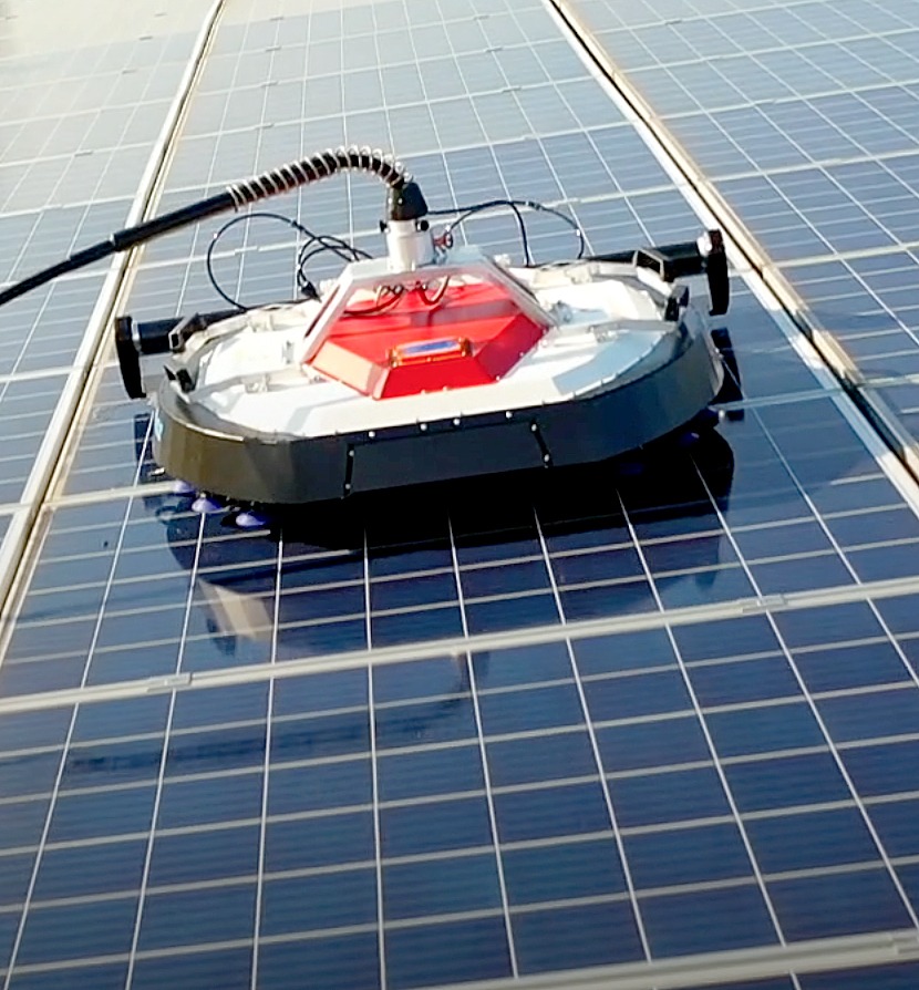 robot-zonnepaneel-reinigen